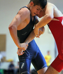 wrestling with a bulge 574c7d0fc86f5.jpg