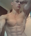 no shirts needed 57502e5c7b480.jpg
