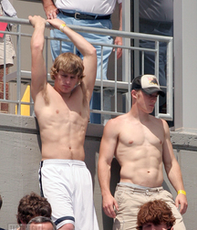 pals with pecs 5762ad88ca34f.jpg