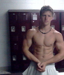 topless twinks three 5763e9b5742b4.jpg