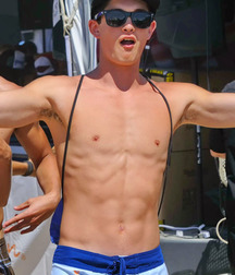 topless twinks three 5763e9b8d8dfc.jpg