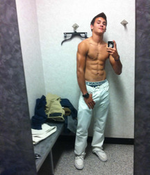 waistbands showing 576db27b6ce0f.jpg