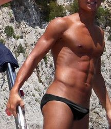 swimmers  5775221db7198.jpg