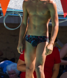 swimmers  5775221e7f3c0.jpg