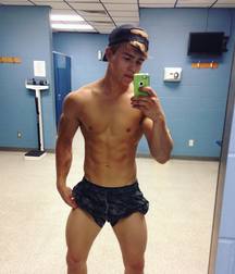 selfies 7 577fbaf952384.jpg