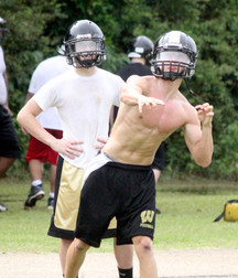 shirtless athletes 5790e9d26247d.jpg