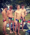 who wears short shorts 2 57a086a0dab24.jpg