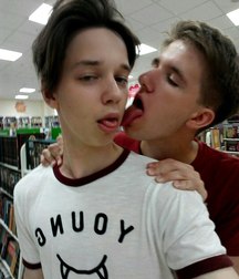affectionate twinks 598602946d2d2.jpg