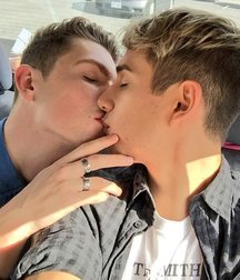 affectionate twinks 598602962c3ce.jpg