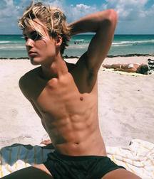beachin' boys 59a41d83db48a.jpg