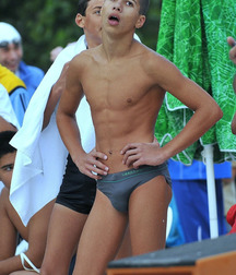 neato in speedos 59b6cb6aeb892.jpg