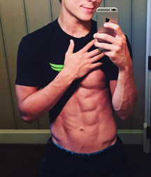 selfie shirtlifters 59bdb3b132af9.png