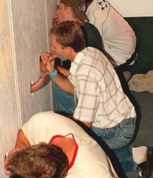 boys into each other 59c012ac87adb.jpg