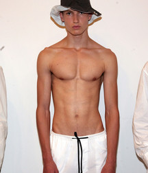 more lads with lids