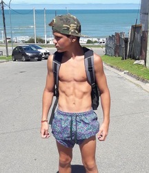 more lads with lids 59c01b0b36dca.jpg