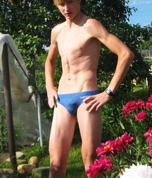 barely covered 3 59c11bed847ed.jpg