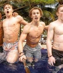 topless twinkie troups