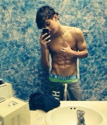 sharing a selfie 59e4b892d3787.jpg