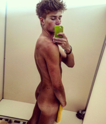 nude selfies 2 5a079890472dc.png