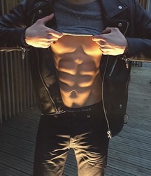 revealing six packs 5a0a554cc5223.jpg