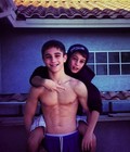 bare chested buddies 5a1423dfa887d.jpg