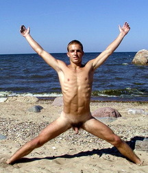 sunbathers 5a25bfe87b6ea.jpg