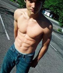 cute genes in jeans 2 5a2741d9a9dc8.jpg