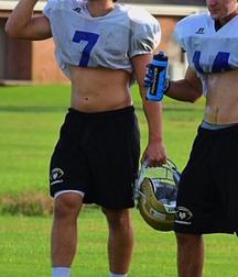 football hotties 5a2b3e2463fca.jpg