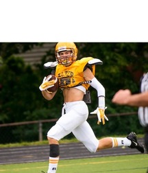 football hotties 5a2b3e2802fa7.jpg