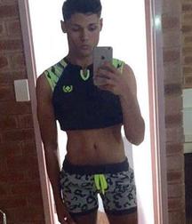 half shirted 5a2ef3a418e78.jpg