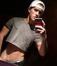 half shirt hotties 5a3659897776b.jpg