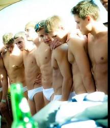 guys with guys 5a3ac8fda1a5c.jpg