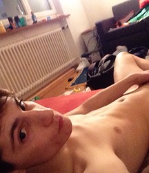 bare set 5a43e2b44f397.jpg