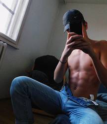 jeans 5a53ddfa83f80.jpg