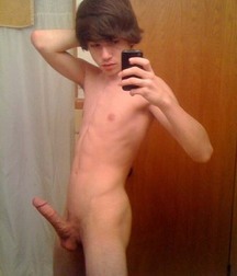 naked and long haired 5a5c0a0b5cbfc.jpg