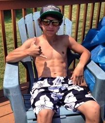 capped boy toys 5a711f2894429.jpg