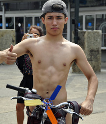 capped boy toys 5a711f329ca61.jpg