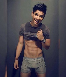 bulging bulges 5a7329768d1df.jpg