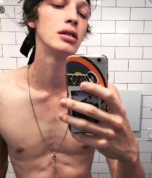 lovely long haired twinks 5a77191f20d10.png