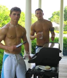 bros barechested 5a7899806b03d.jpg