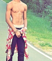 sweet and shirtless 5a7b6bf9034bf.jpg