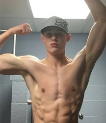 posing pics 5a81c93ea6b8c.jpg