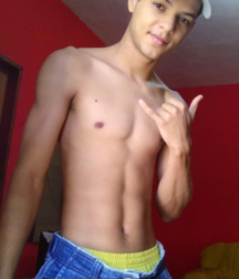 I heart boys 5a8452a8afffa.png