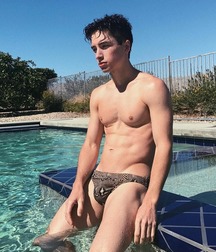pool boys 3 5a91948d4dc05.jpg