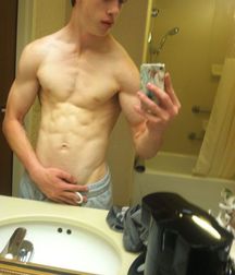 sexy vee boys 5a92bfbcd63a3.jpg
