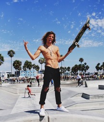 shirtless studs 5a947d0dc93c4.jpg