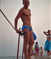 speedo studs 5a981b730b161.jpg