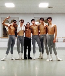 friday's bulges 5aa2ba2a96b7d.jpg