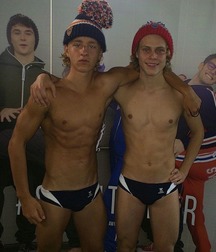 swimmers bonding 5aadbe1b18468.jpg
