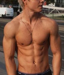 blond bombshells 5ab25c5d62afe.jpg